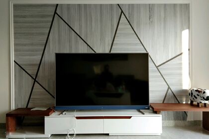 济南万泰装饰简单布置电视墙，简约客厅也漂亮！